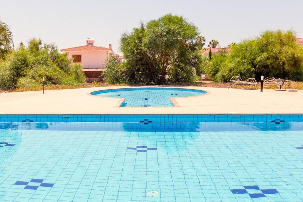 Nissi 3 View Holiday 2 Bedroom Apartment Айя Напа Екстериор снимка