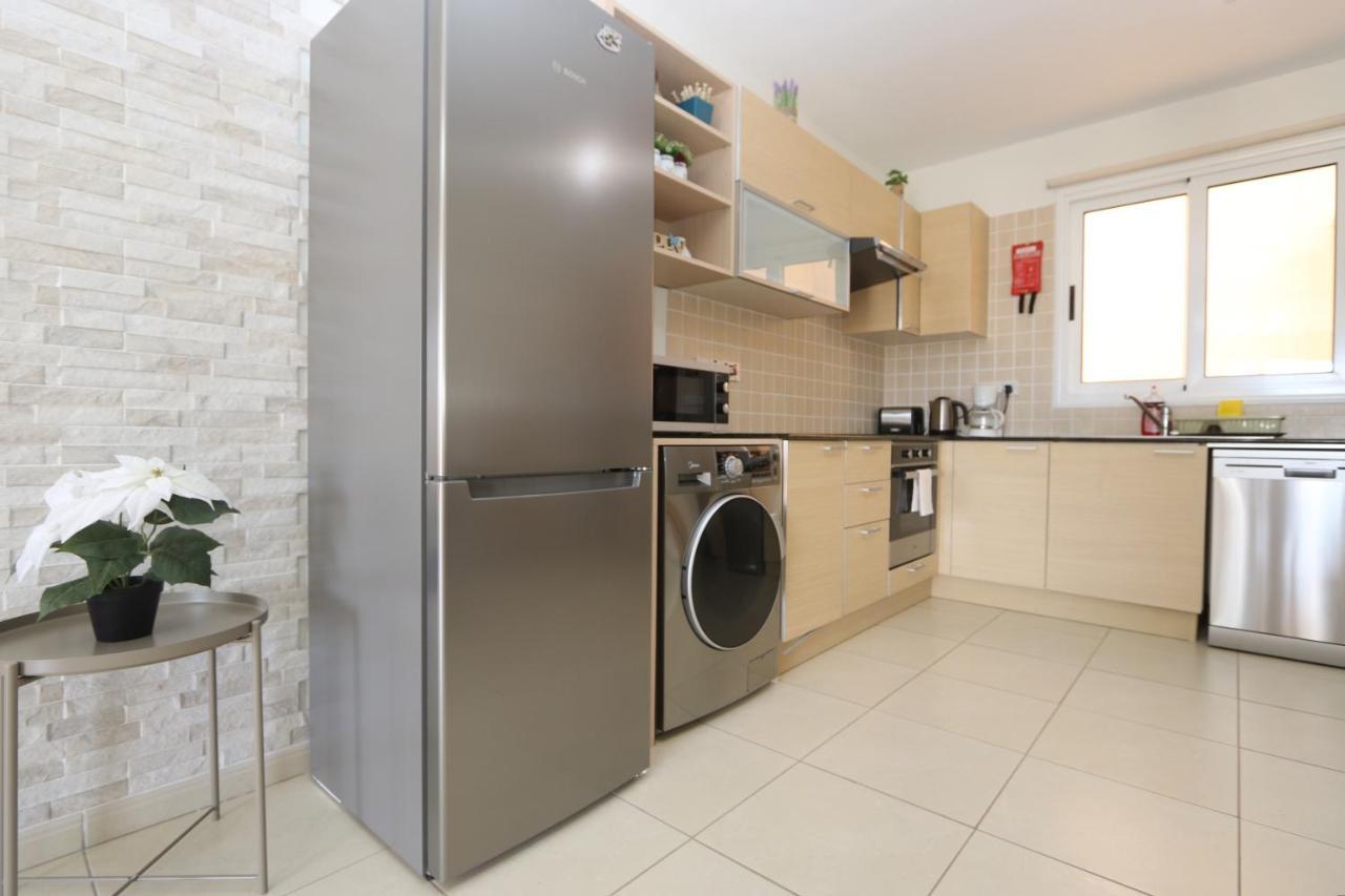 Nissi 3 View Holiday 2 Bedroom Apartment Айя Напа Екстериор снимка