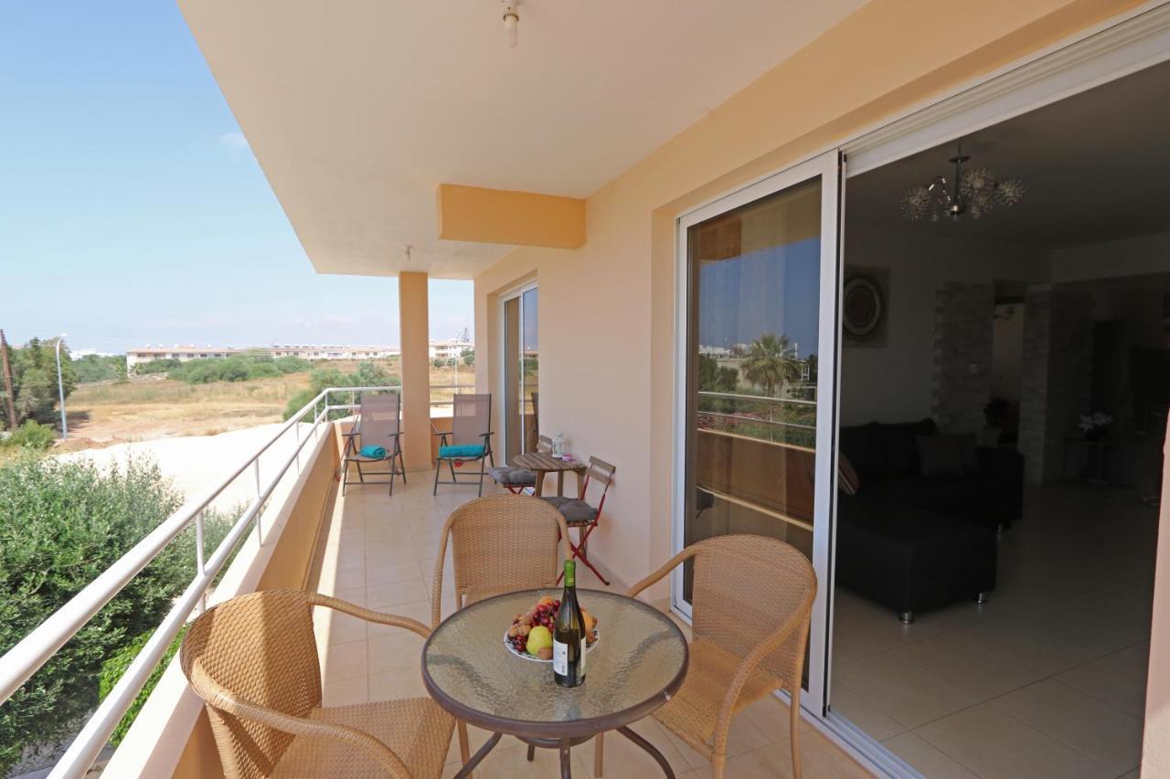 Nissi 3 View Holiday 2 Bedroom Apartment Айя Напа Екстериор снимка